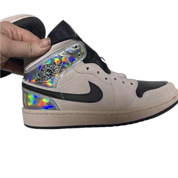 Women’s Air Jordan 1 Mid Iridescent Size 8 - Picture 6 of 7